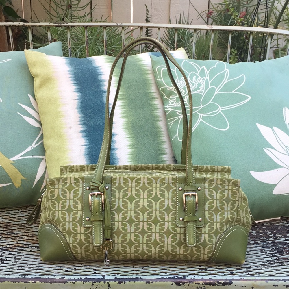 Fossil green zipper purse